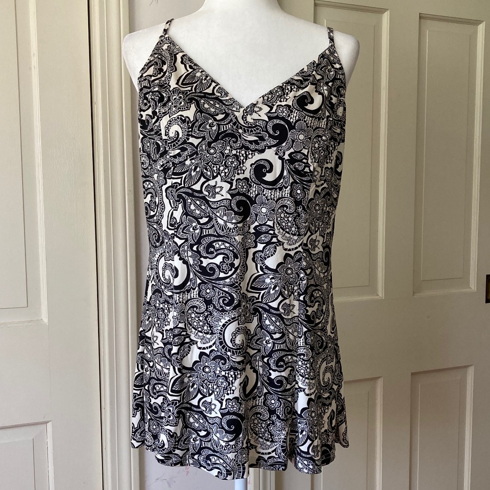 Black and White FlaredTank Top